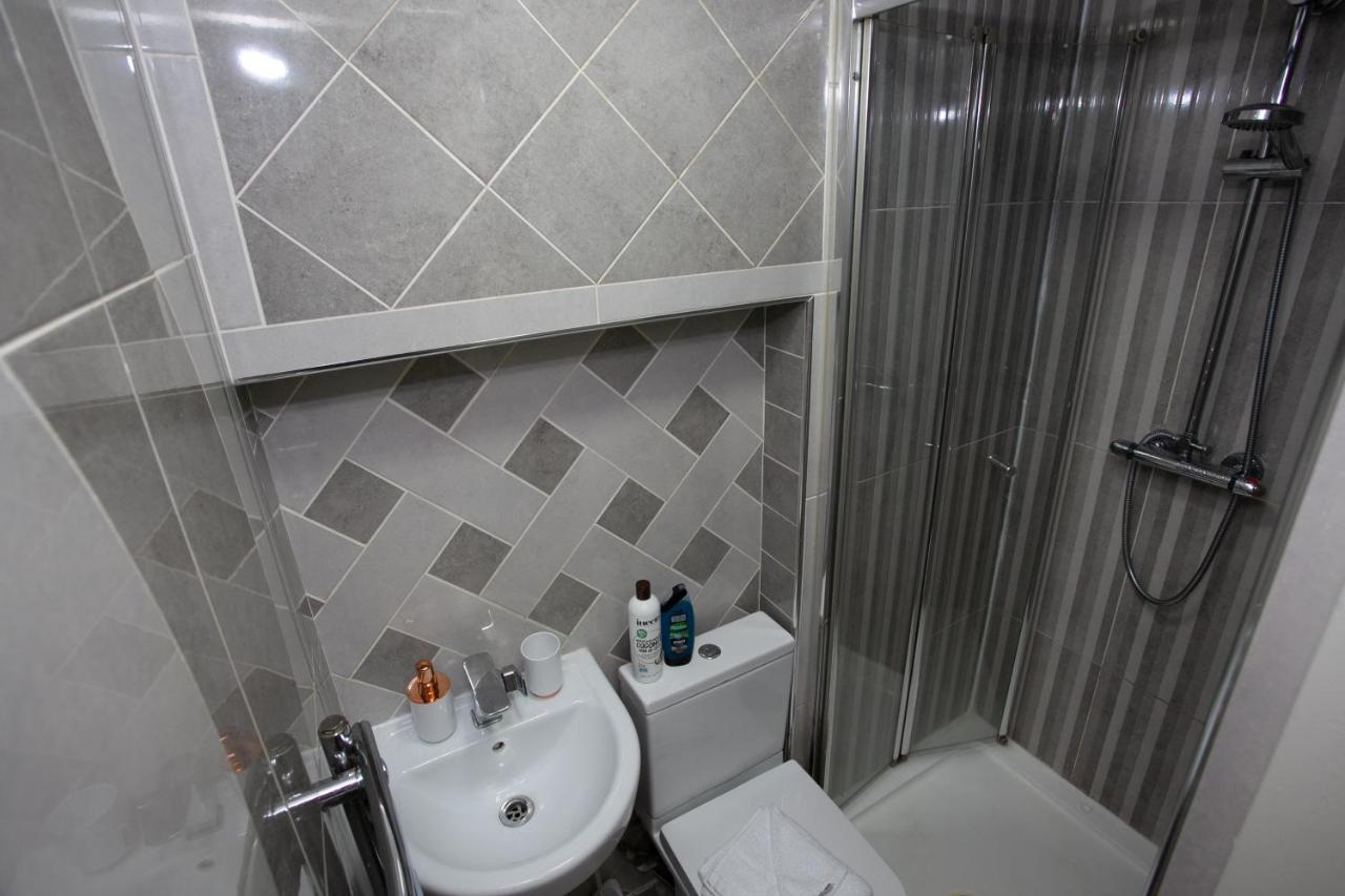 6 Bedroom House 10Min Drive From City Centre Manchester Zewnętrze zdjęcie