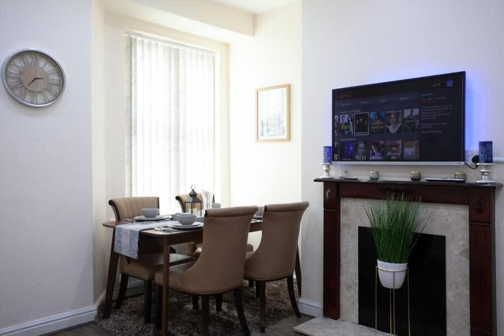 6 Bedroom House 10Min Drive From City Centre Manchester Zewnętrze zdjęcie